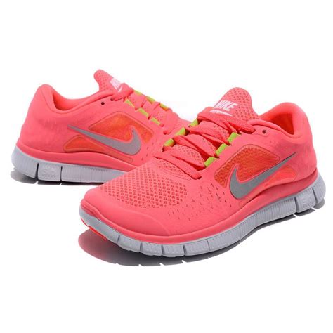 Rosa Nike Free